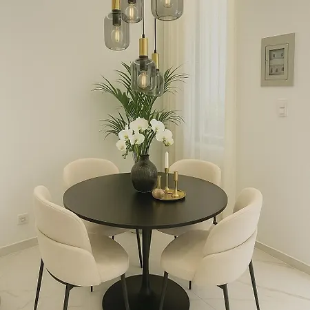Luna Luxury Apartment